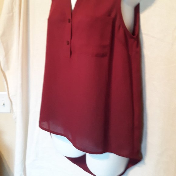 Charlotte Russe Burgundy Dressy V Neck Hi Lo Top - Picture 4 of 12